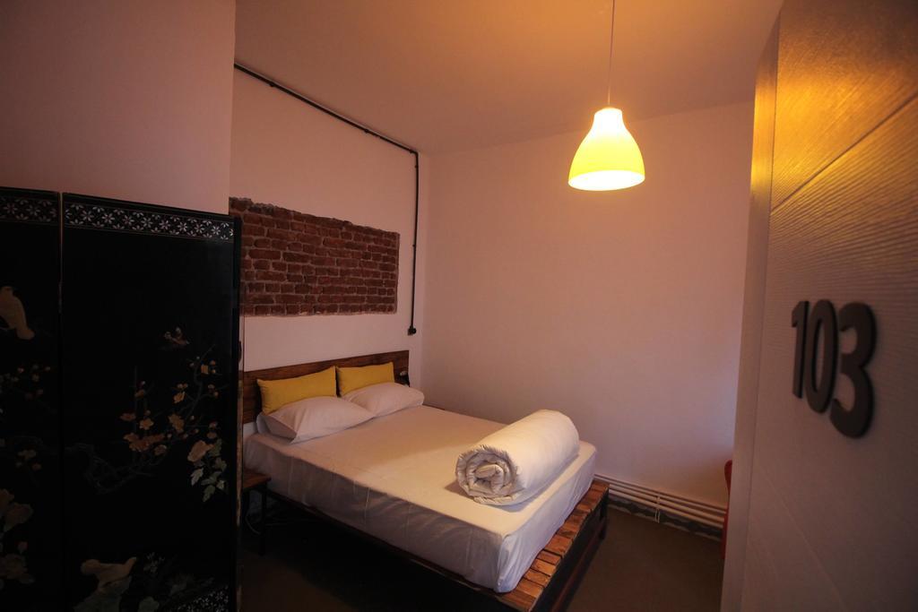 Hosteleski Hostel Esquiceir Exterior foto
